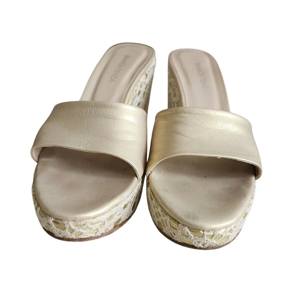 Ramon Tenza Wedge Sandals‎ Womens 6 Gold Metallic Lace Platform Slide Spain Euro